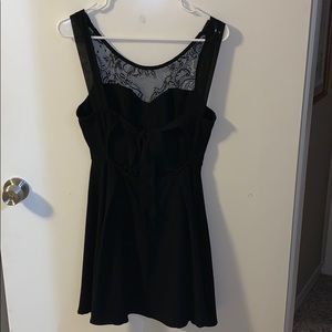 black dress that ties in back with bow